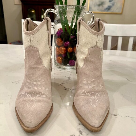 Dolce Vita “Sean” Ivory Suede Western Bootie – Size 7.5 - Worn Once - Picture 3 of 5